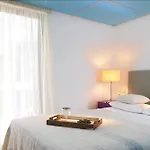 Otel Kamari 3*