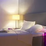 Kamari Otel
