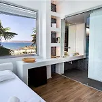 Otel Kamari 3*