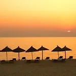 Otel Kamari