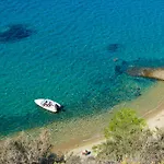 Kamari Otel Potos