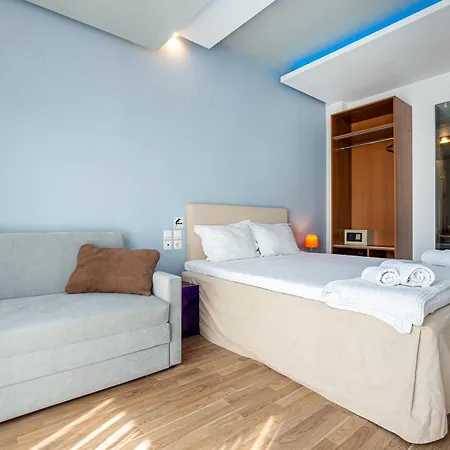 Hotel Kamari Potos