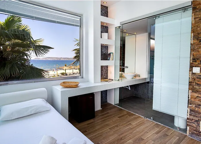 Hotel Kamari 3*