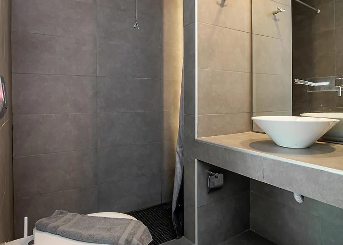 Hotel Kamari 3*